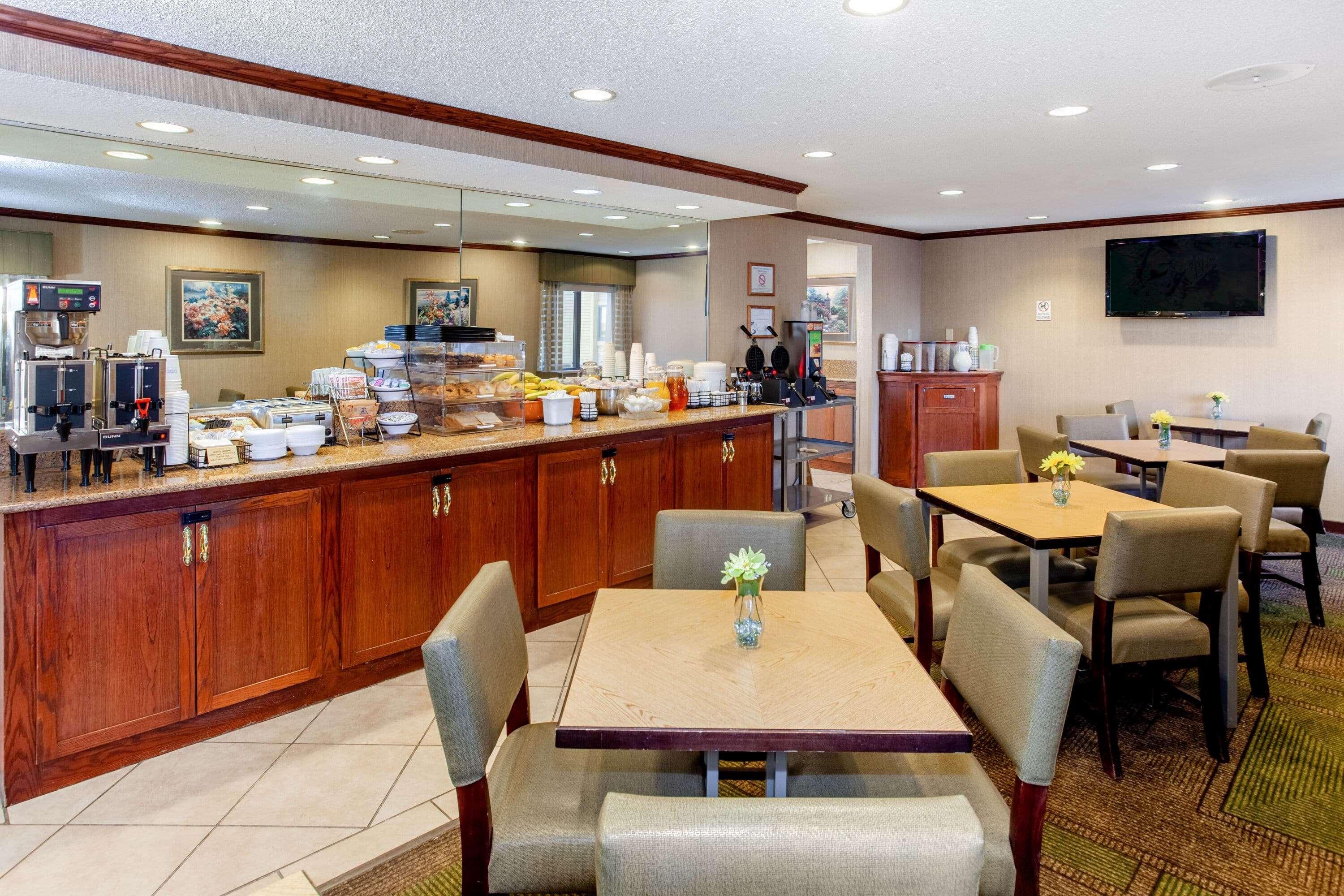 La Quinta Inn By Wyndham Wausau Exteriör bild